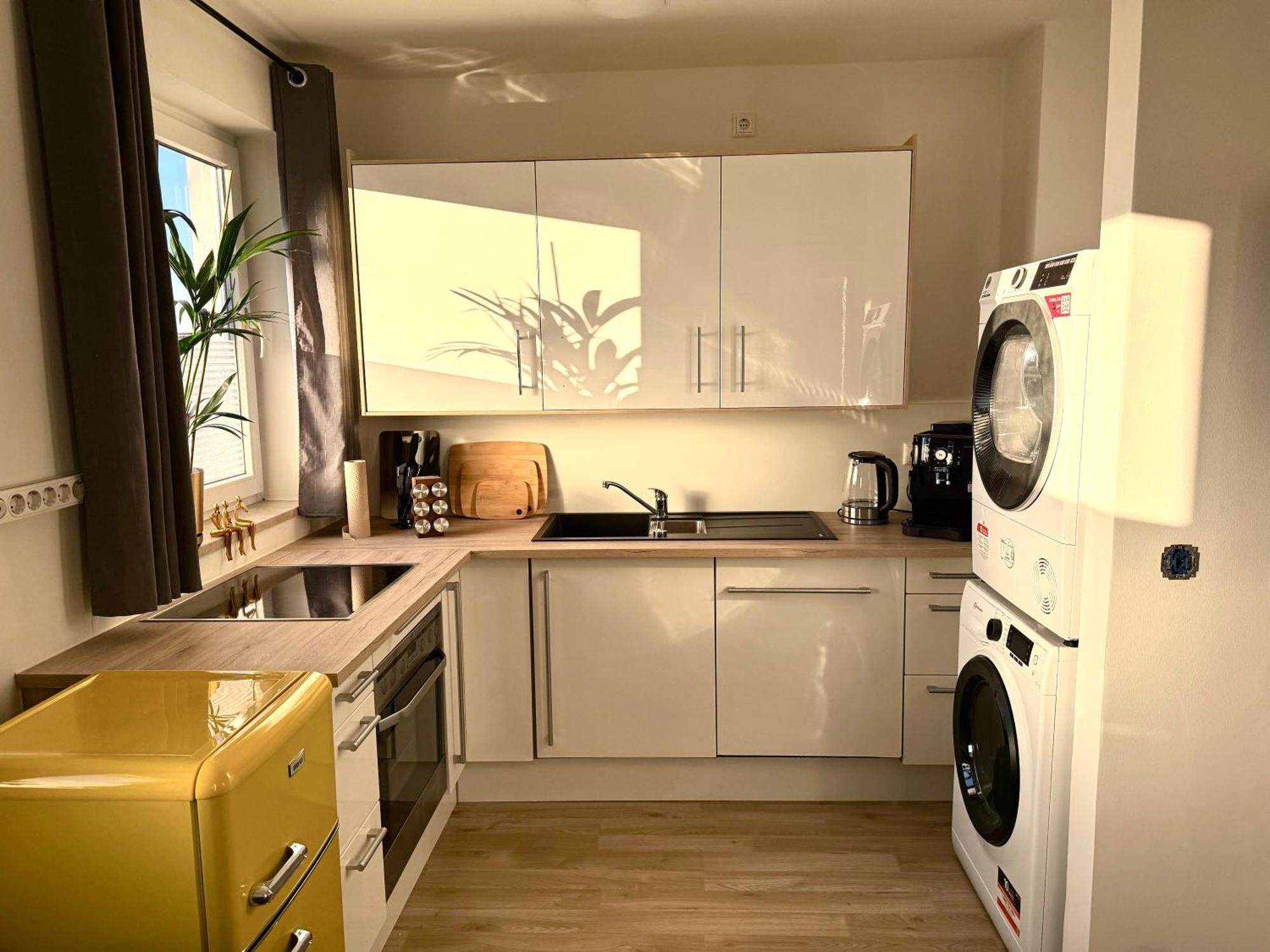 Yay - 65M2 Apartment Am Bahnhof - Smart Tv - Internet - Kaffee - Waschmaschine - Trockner Mühldorf Esterno foto