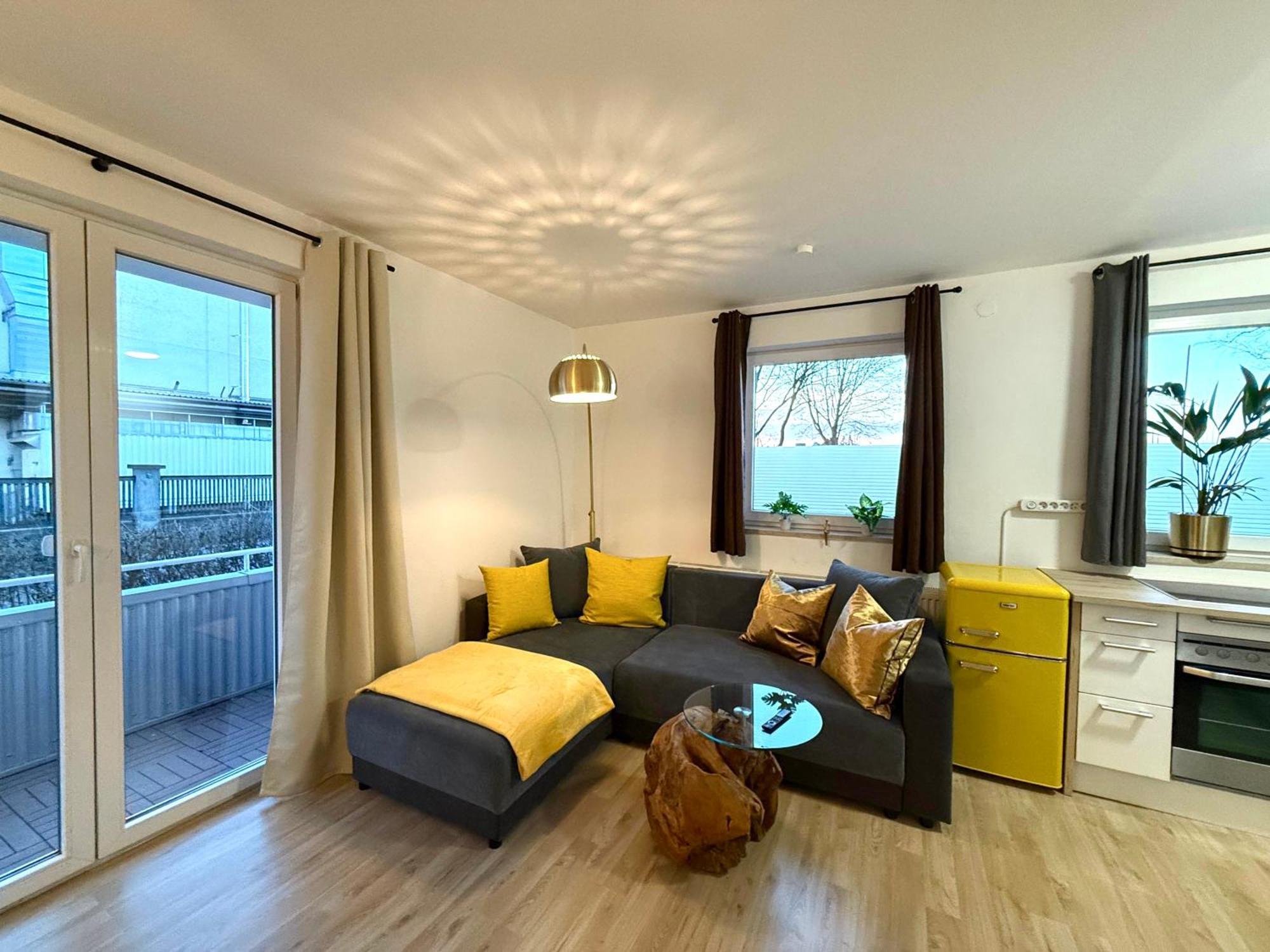 Yay - 65M2 Apartment Am Bahnhof - Smart Tv - Internet - Kaffee - Waschmaschine - Trockner Mühldorf Esterno foto