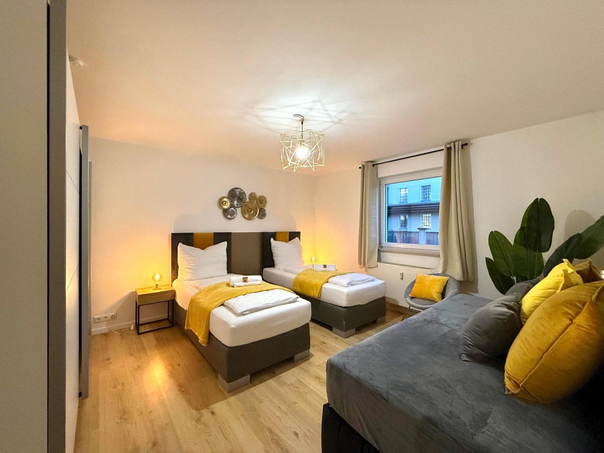 Yay - 65M2 Apartment Am Bahnhof - Smart Tv - Internet - Kaffee - Waschmaschine - Trockner Mühldorf Esterno foto